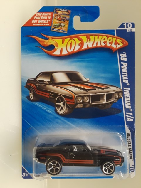 2010 Hot Wheels Muscle Mania '69 Pontiac Firebird T/A #88 Black